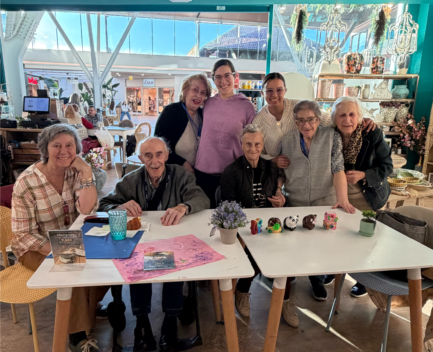Espacio de COCOART Torrelodones preparado para una reunión privada