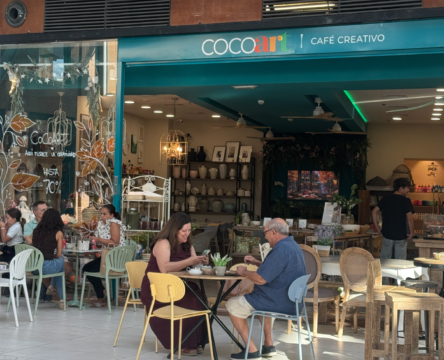 Fachada o interior de COCOART Torrelodones
